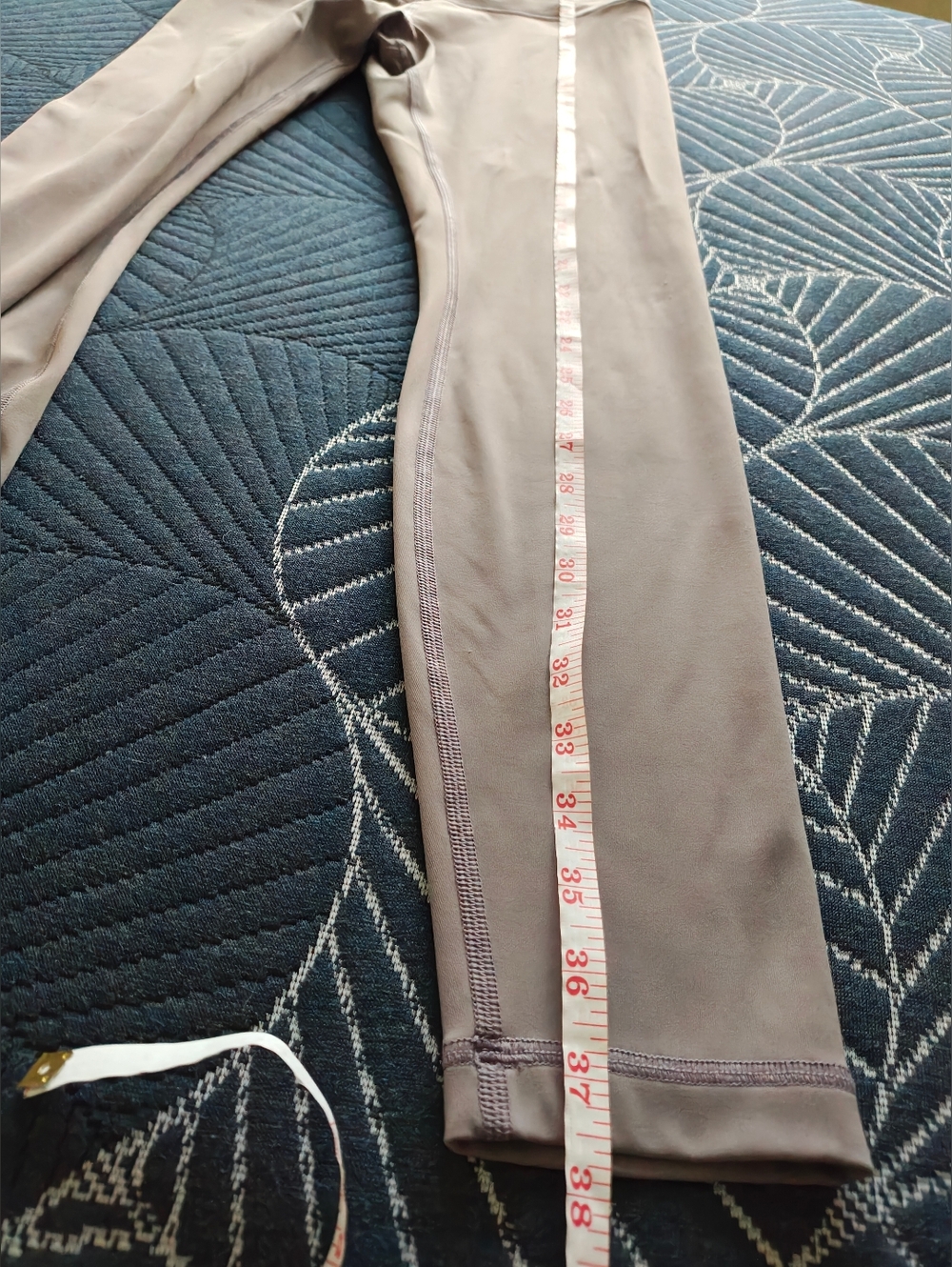 lululemon athletica Mauve High-Rise Leggings - Picture 8 of 8